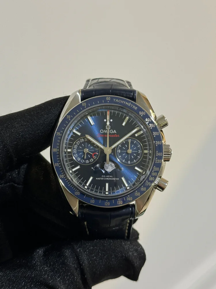Omega Speedmaster Moonphase Moonwatch